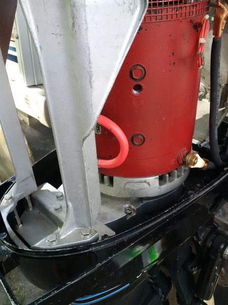 File:Electric Outboard Conversion Gearbox Adapter Plate Closeup.jpg