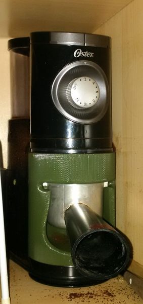 File:Coffee grinder to espresso pod3.jpg